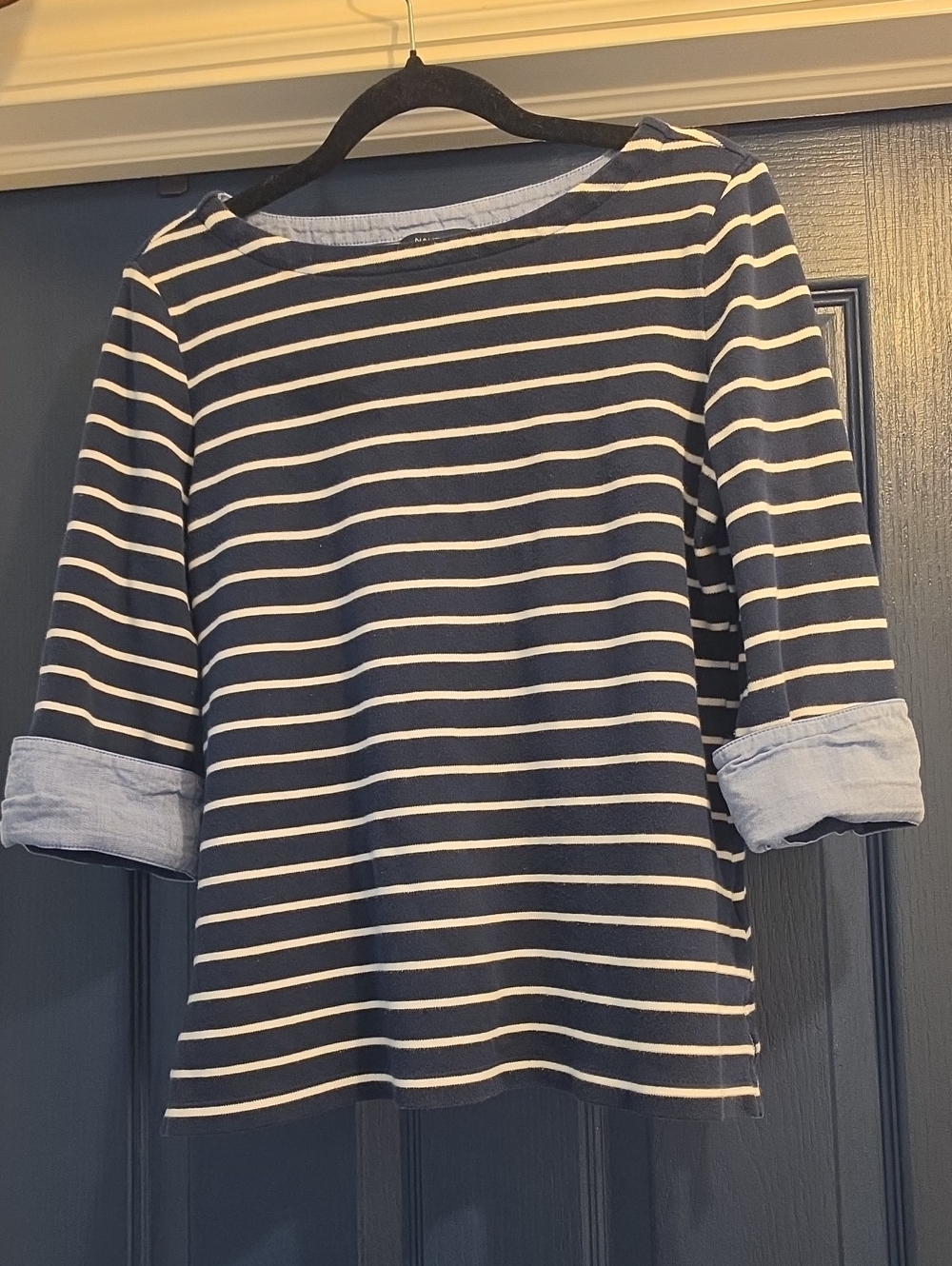 Medium 3/4 Skeeve Lenght Nautica Navy and White Striped Knit Tee